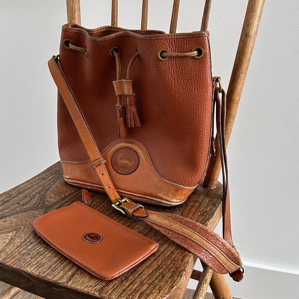 Vintage Dooney & Bourke Pebble Grain Drawstring Purse & Wallet Set in Camel